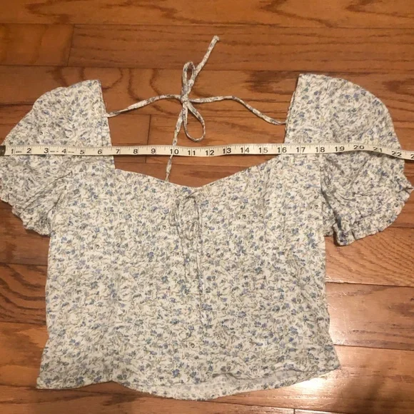 American Eagle floral blue blouse Size Medium coquette brandy melville inspired - Picture 5 of 7